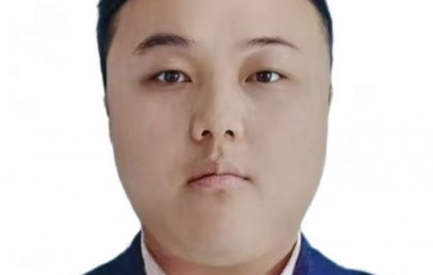 仲裁秘书：罗冰松